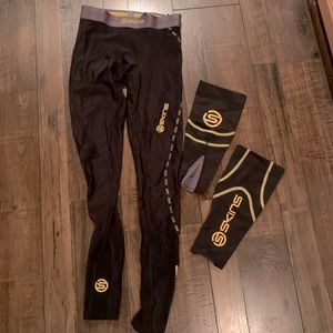 Skins for men workout tights size S